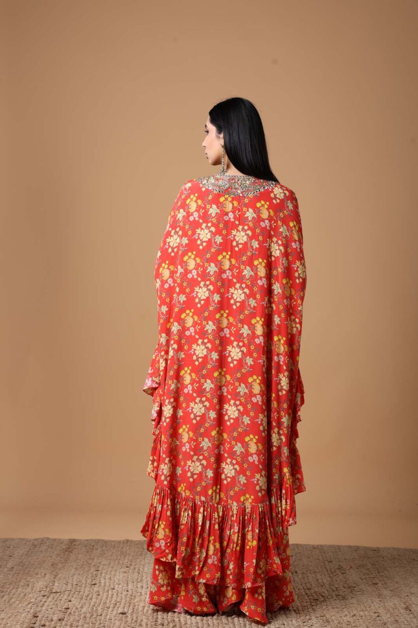 Sindoori floral printed hand embroidered cape set - Image 4