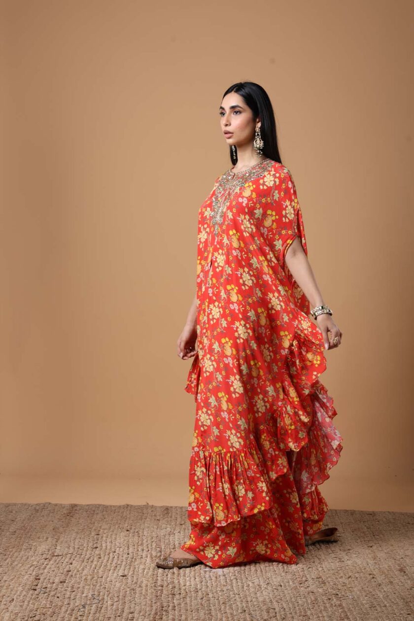 Sindoori floral printed hand embroidered cape set - Image 2