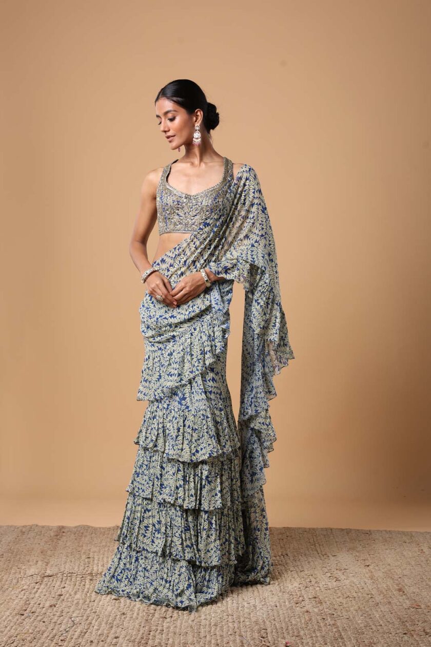 Blue fire print ruffle sari set - Image 3