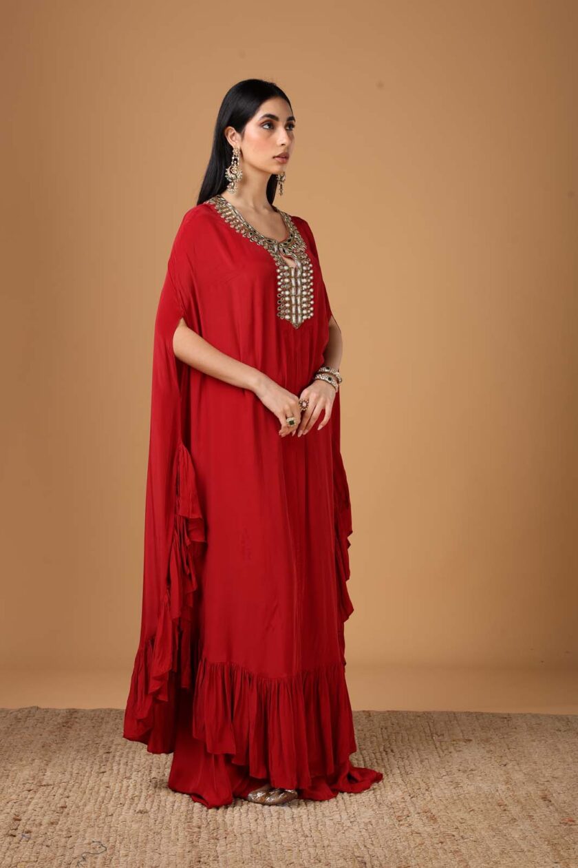 Red & beige gold hand embroidered cape set - Image 3