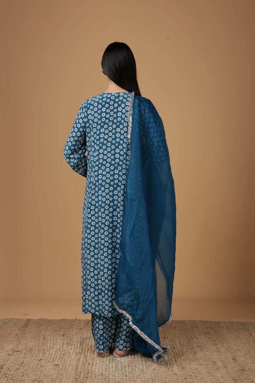 Teal & sand butti print kurta set - Image 4