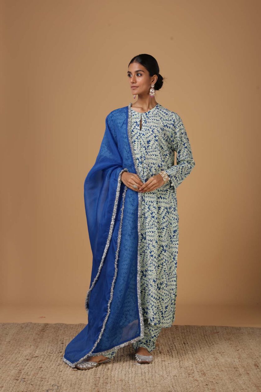 Blue fire print kurta set - Image 2