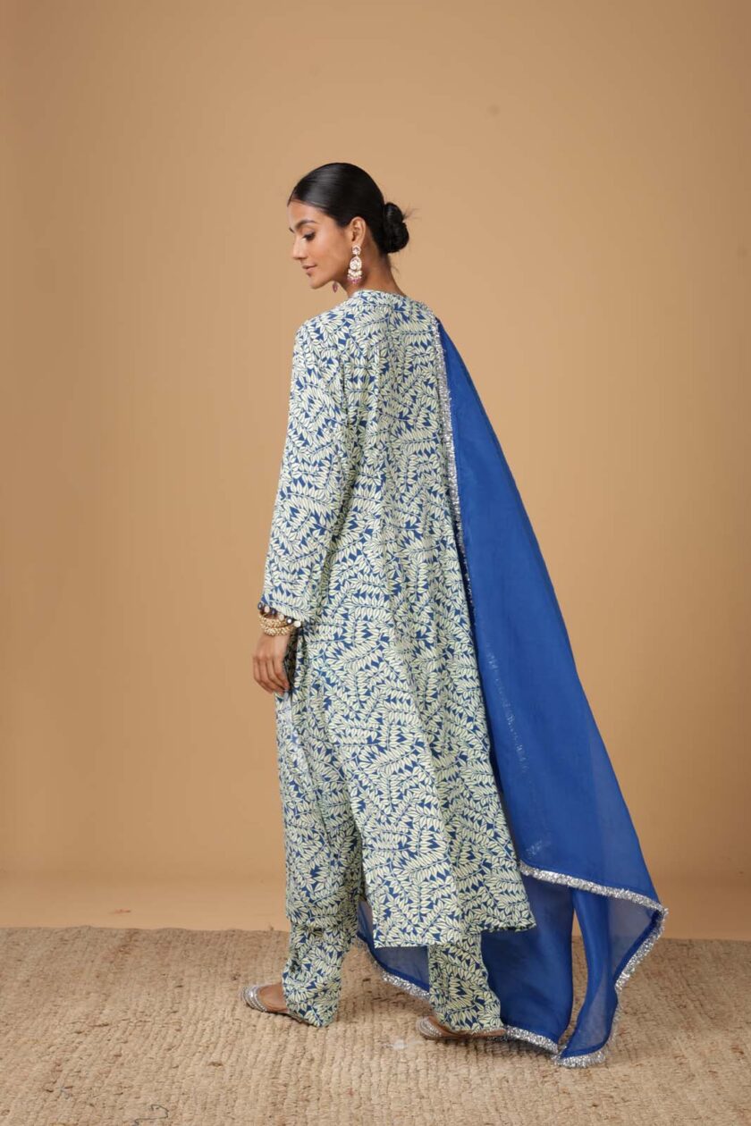 Blue fire print kurta set - Image 4