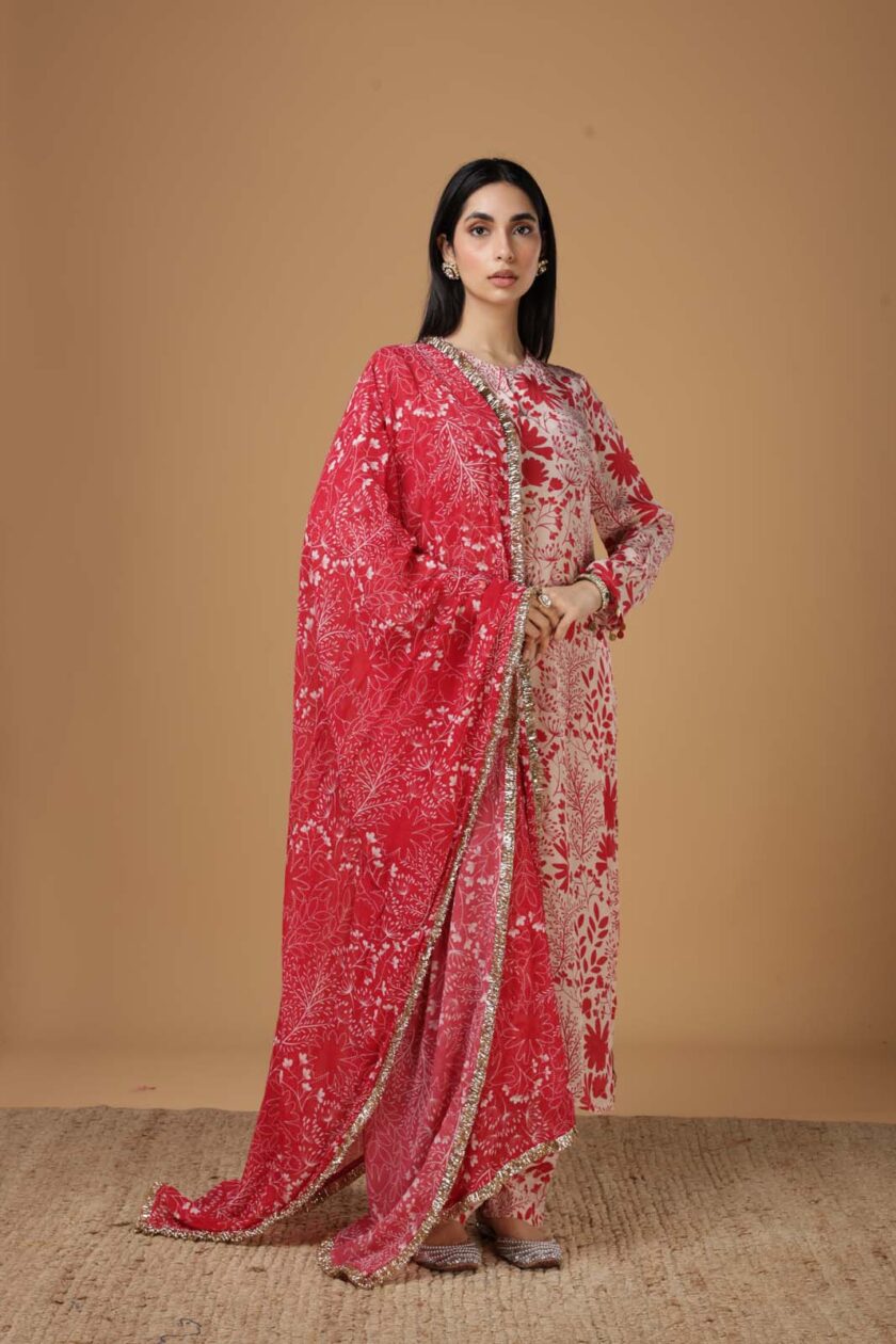 Sand & red garden print kurta set - Image 3