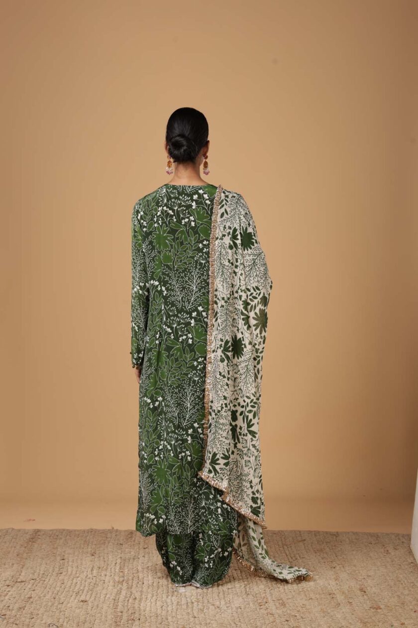 Green & sand garden print kurta set - Image 3