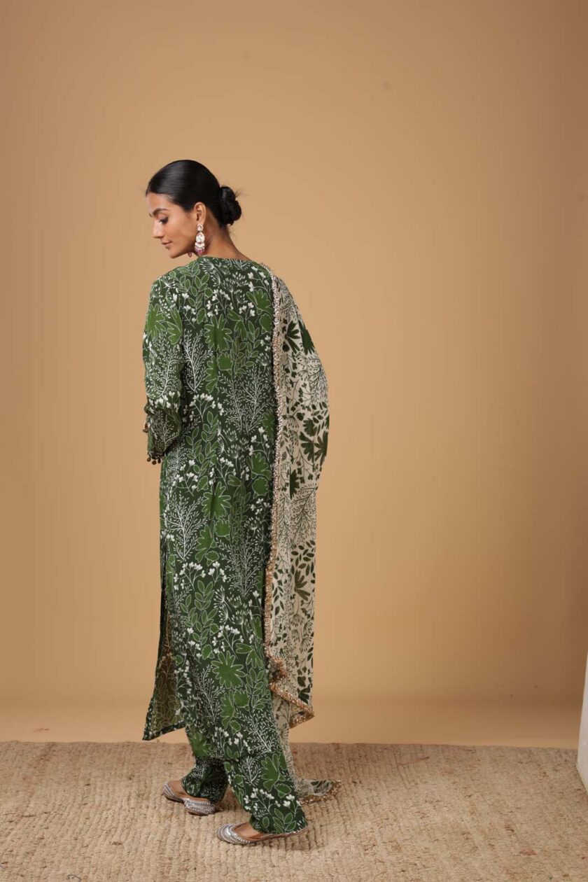 Green & sand garden print kurta set - Image 2