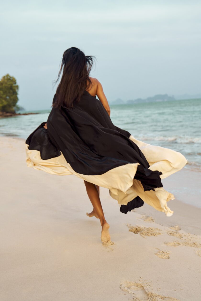 Black & coconut one shoulder cape dress - Image 3