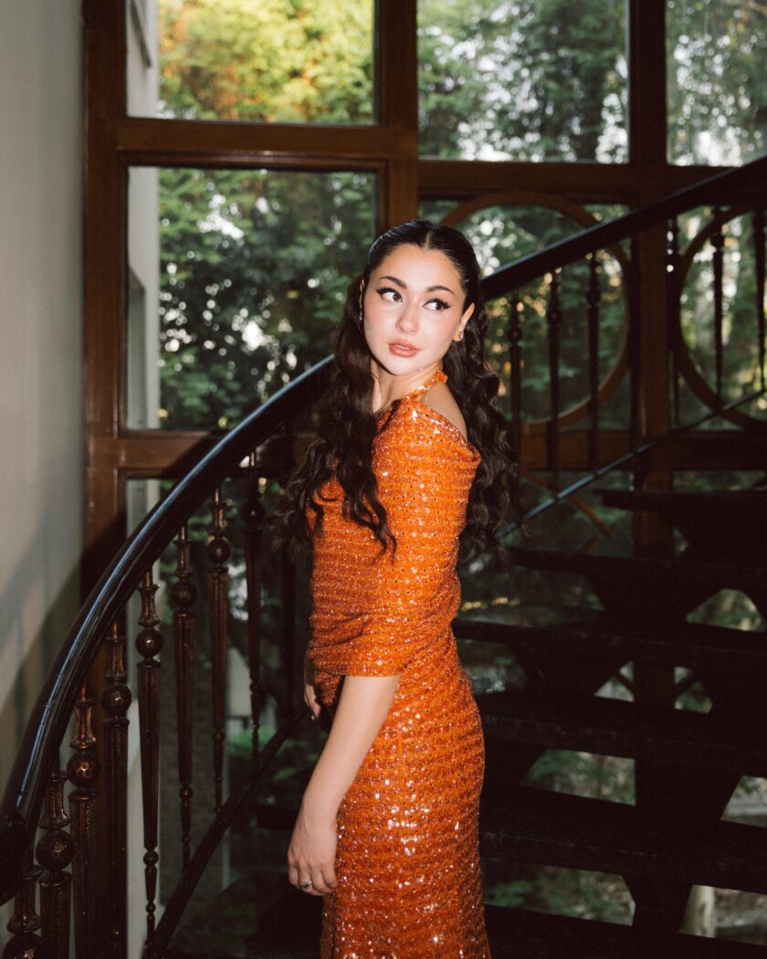 Toasted orange sequin hand embroidered sari set - Image 2
