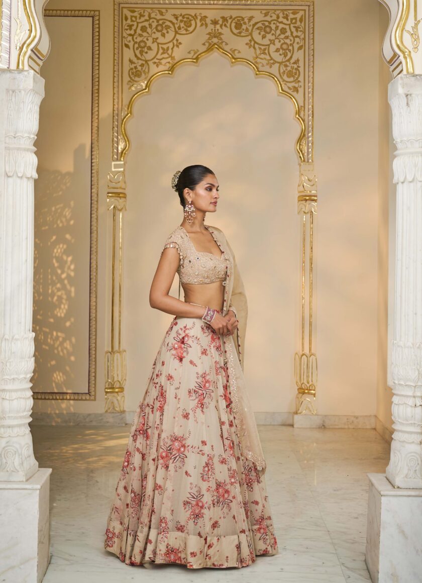 Red bloom print organza lehenga set - Image 3