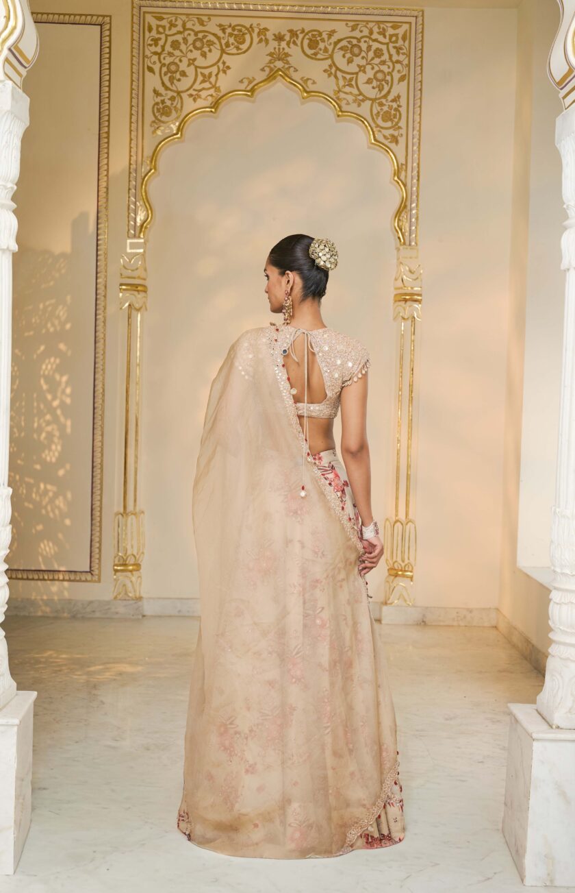 Red bloom print organza lehenga set - Image 4