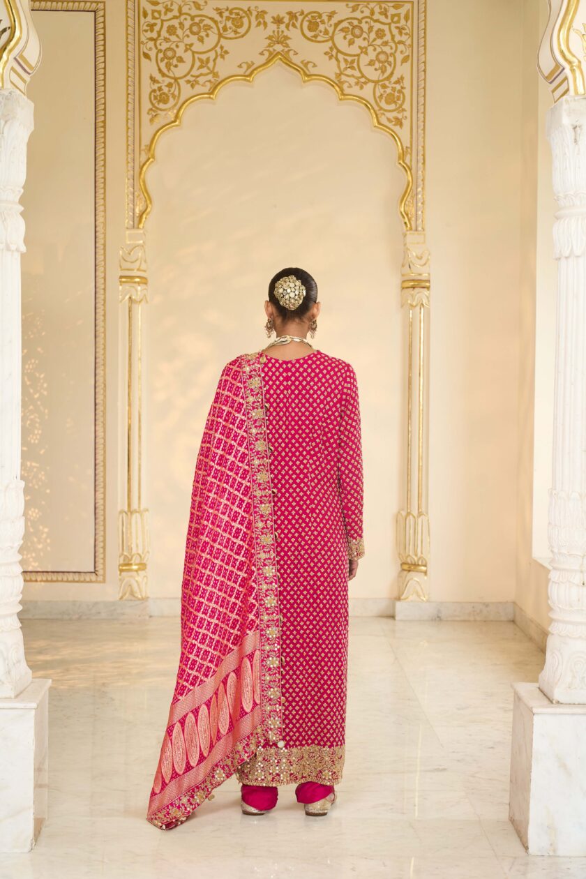 Pink star butti hand embroidered long kurta set - Image 4