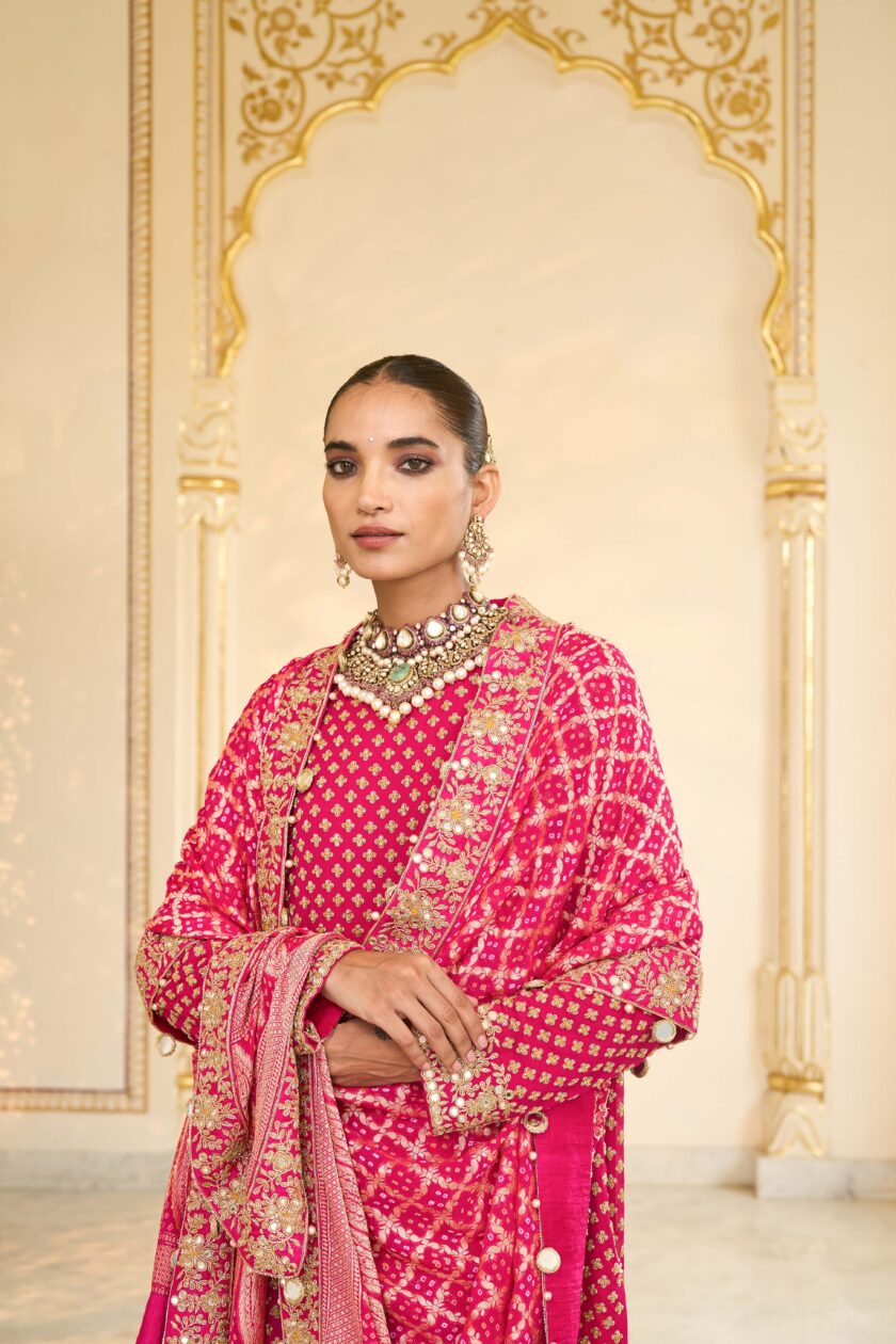 Pink star butti hand embroidered long kurta set - Image 5