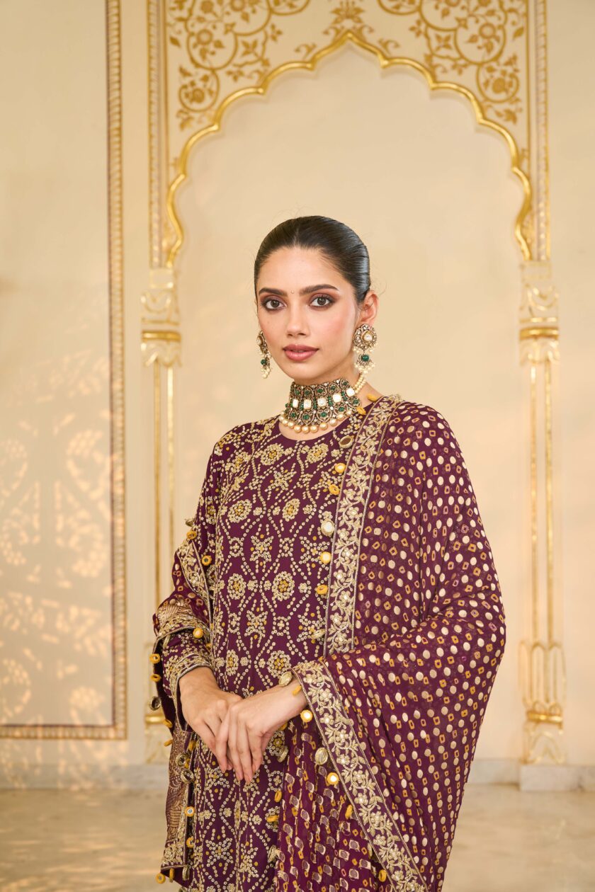 Maroon bandhani hand embroidered long kurta set - Image 5
