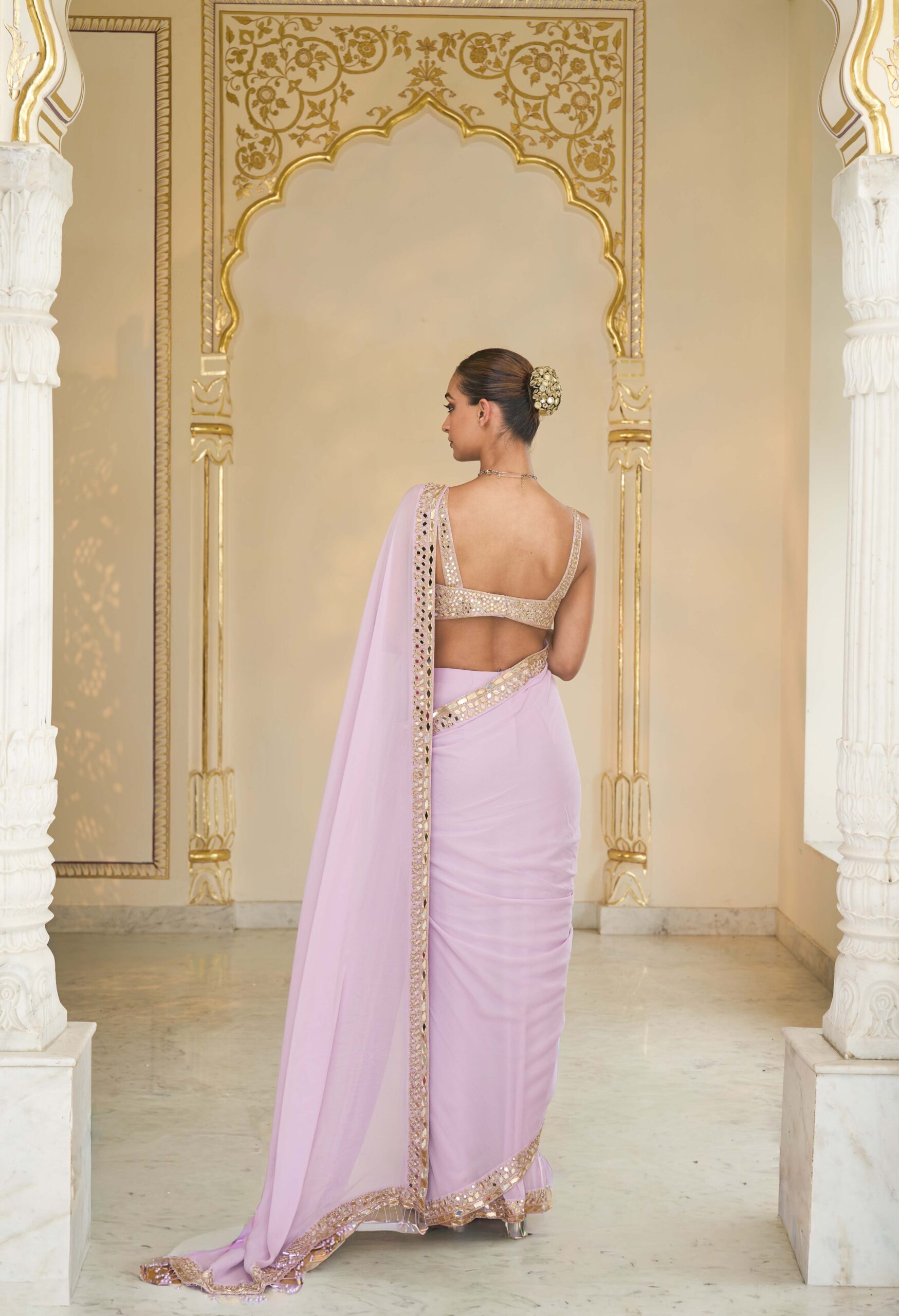 Lavender hand embroidered classic sari set - Image 4