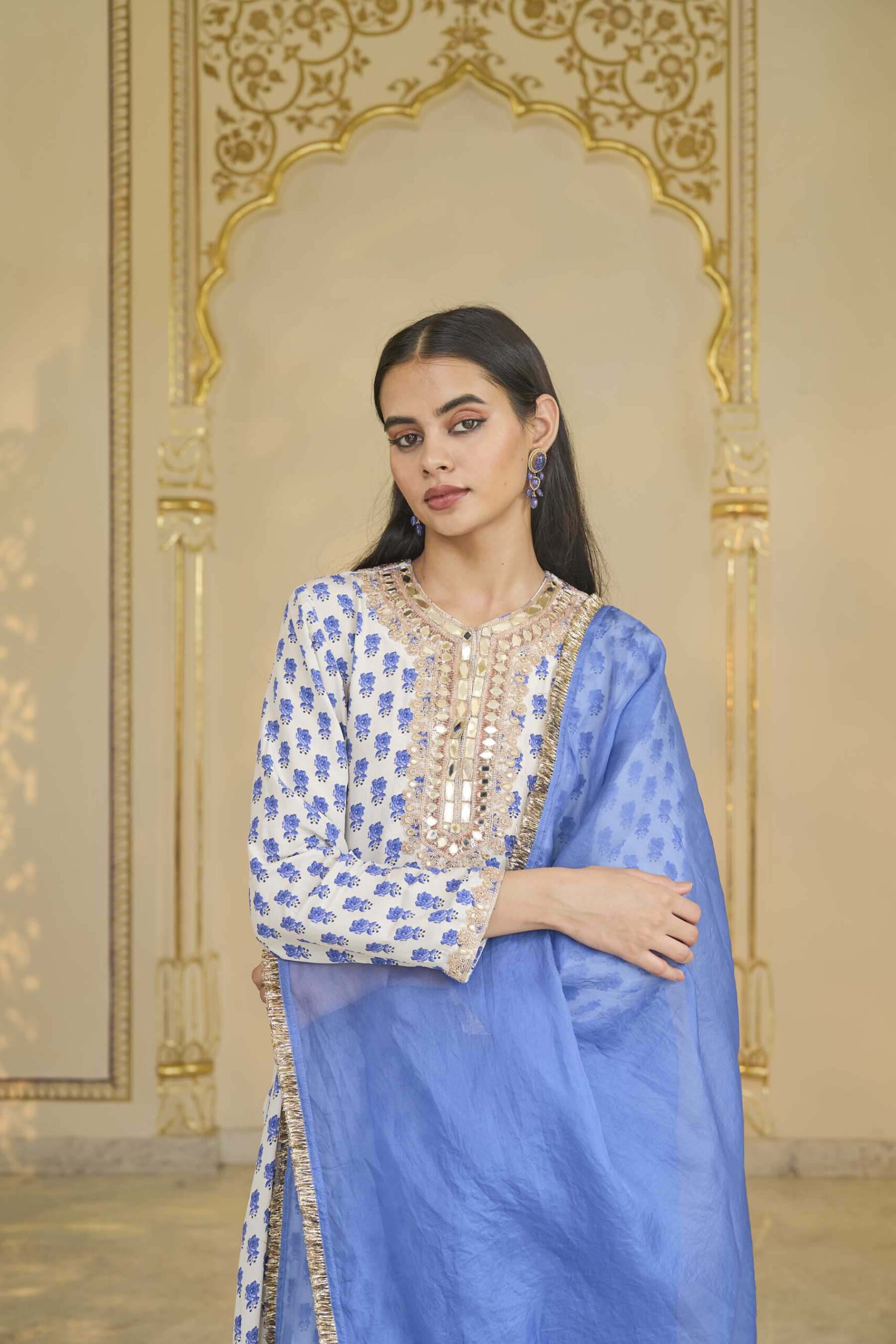 Blue bloom butti print long kurta set - Image 5