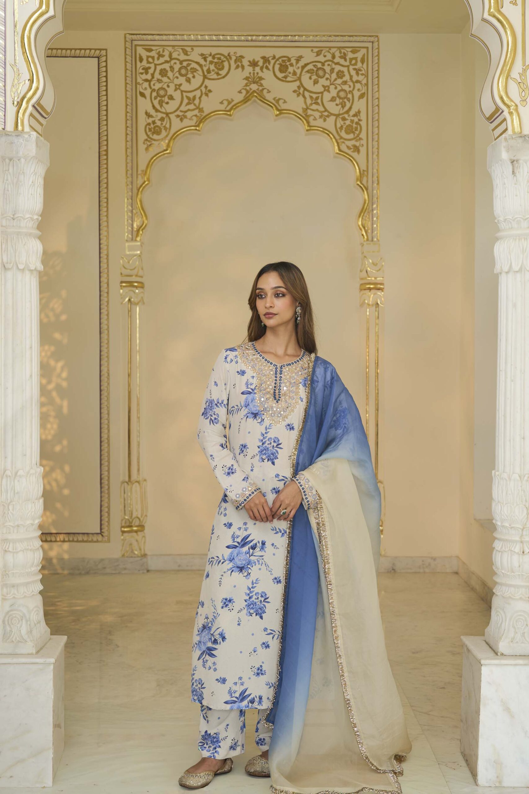 Blue bloom print long kurta set - Image 2