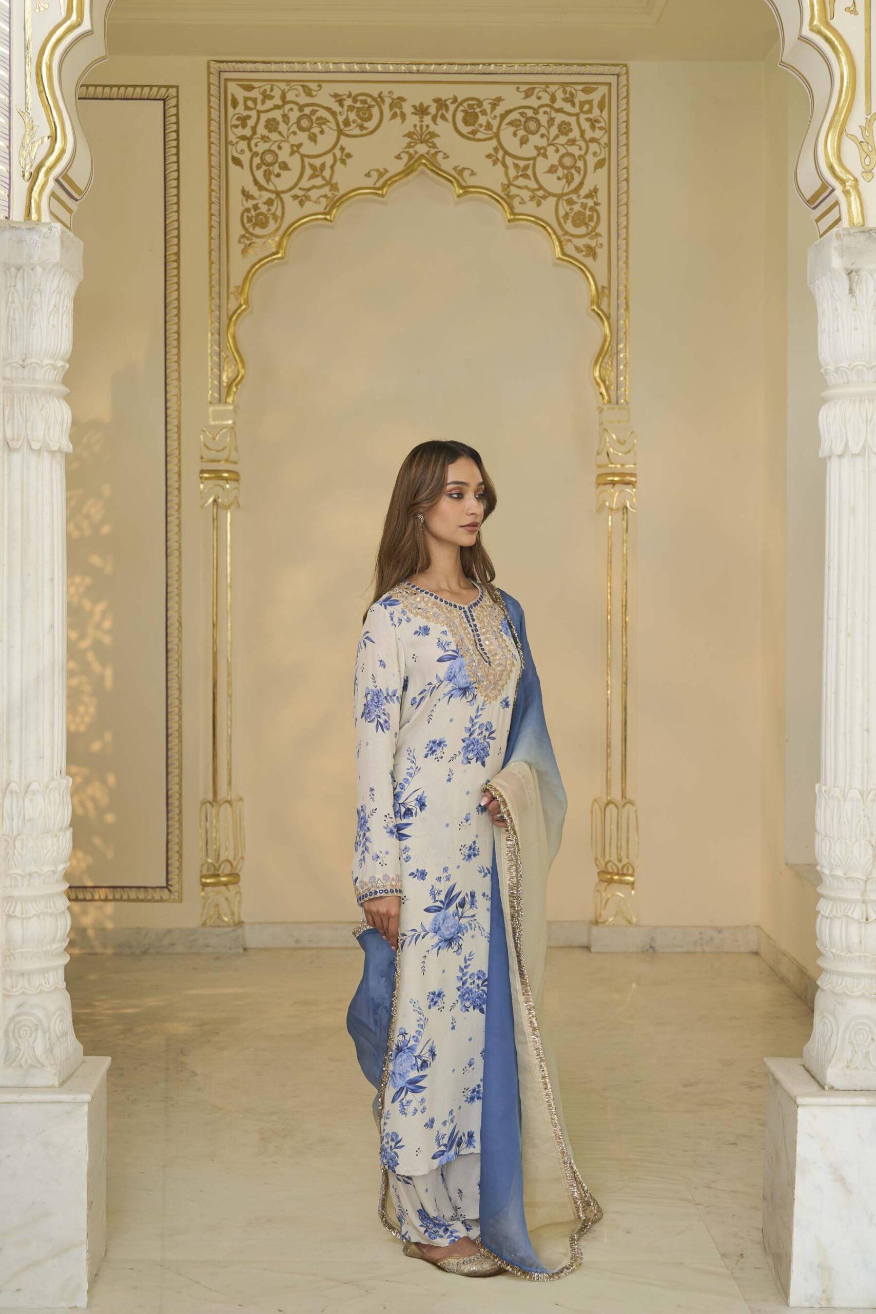 Blue bloom print long kurta set - Image 3