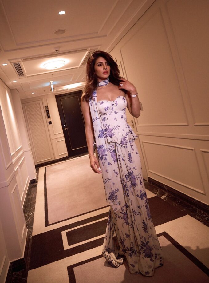 Sand & blue bloom print corset sari set