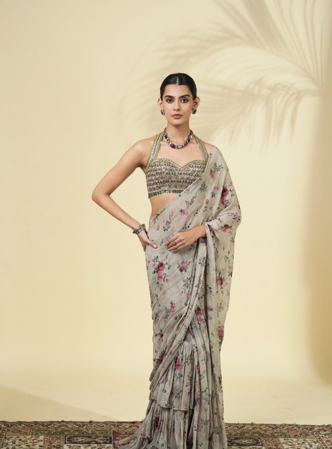Vintage rose print ruffle sari set