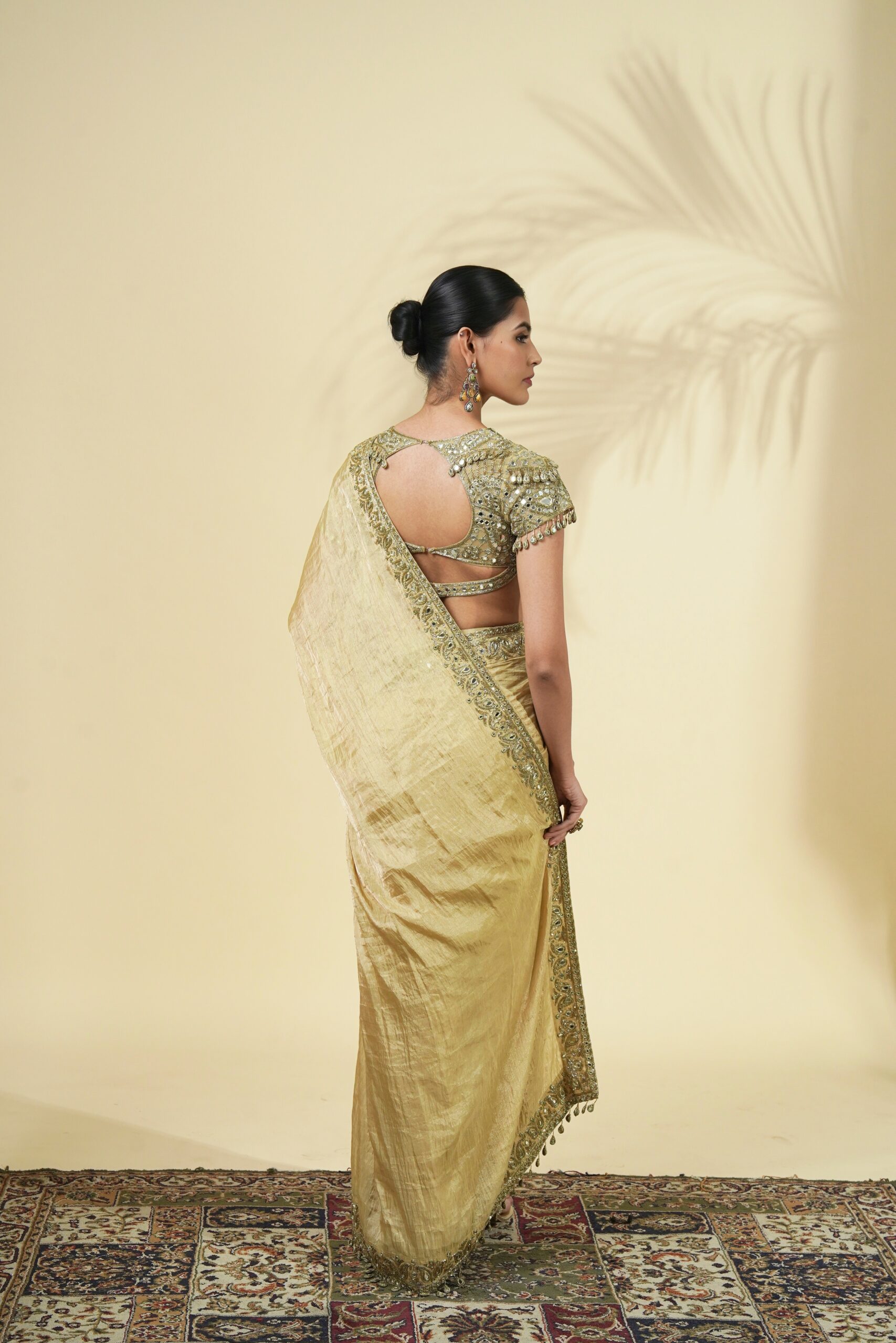 Gold tissue classic sari set - Image 3