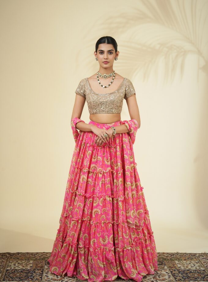 Pink fan flower print tiered skirt set