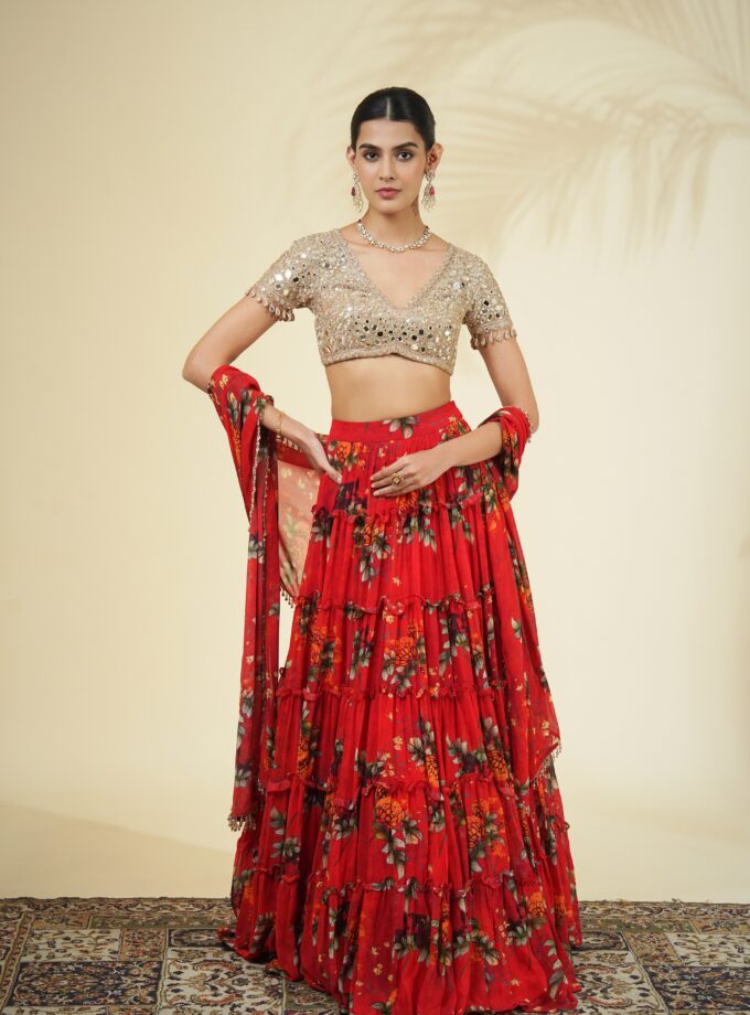 Sindoori pine print tiered skirt set