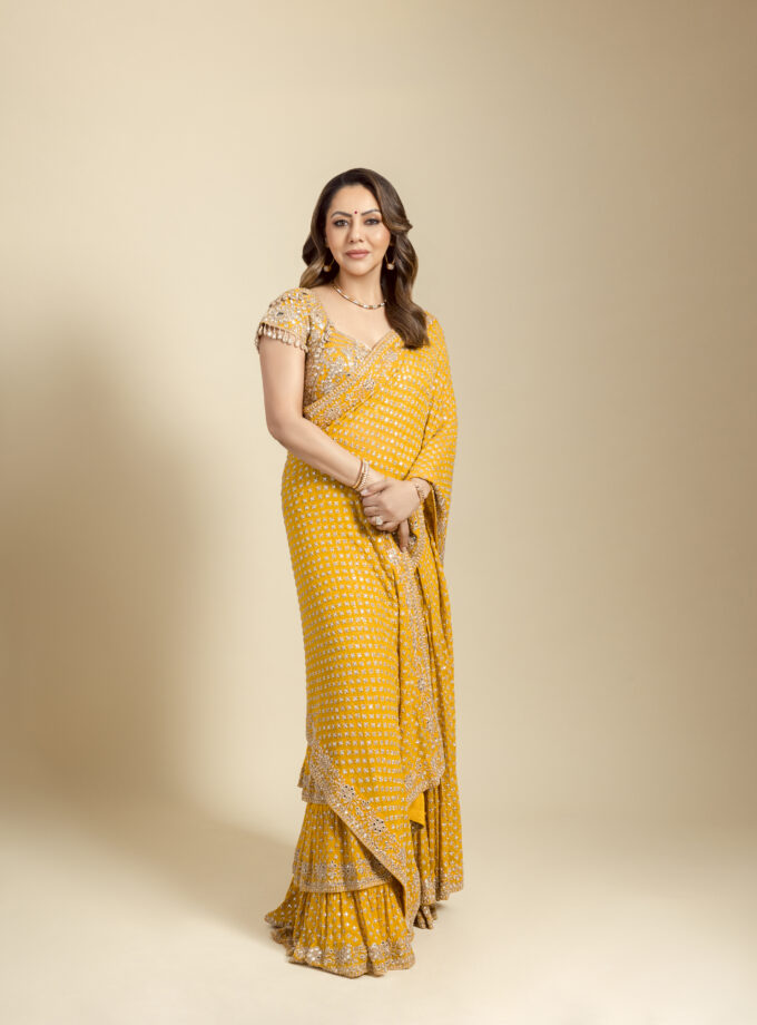 Yellow star butti tiered sari set