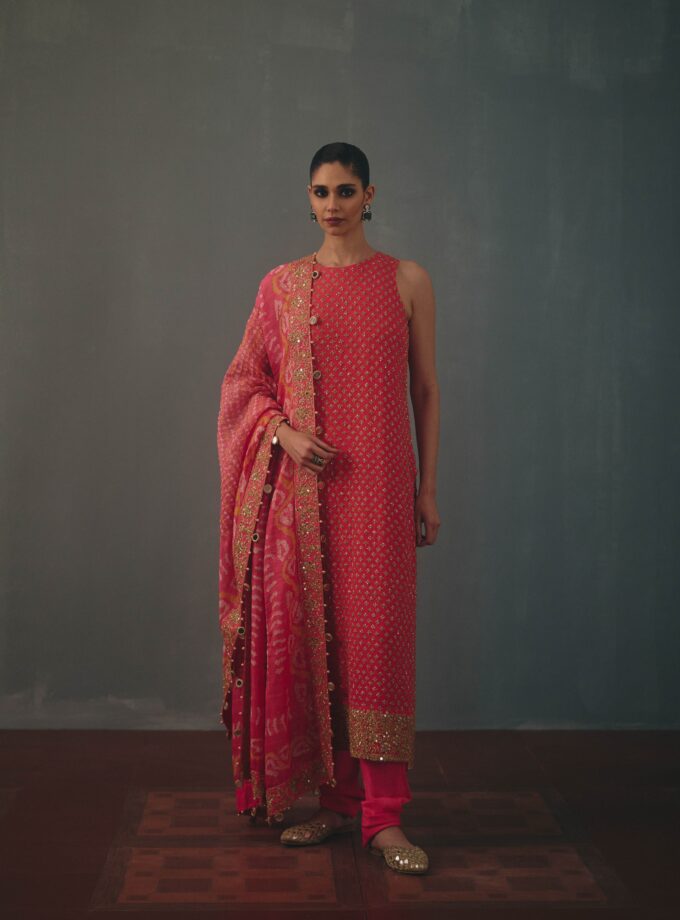 Coral hand embroidered star kurta set