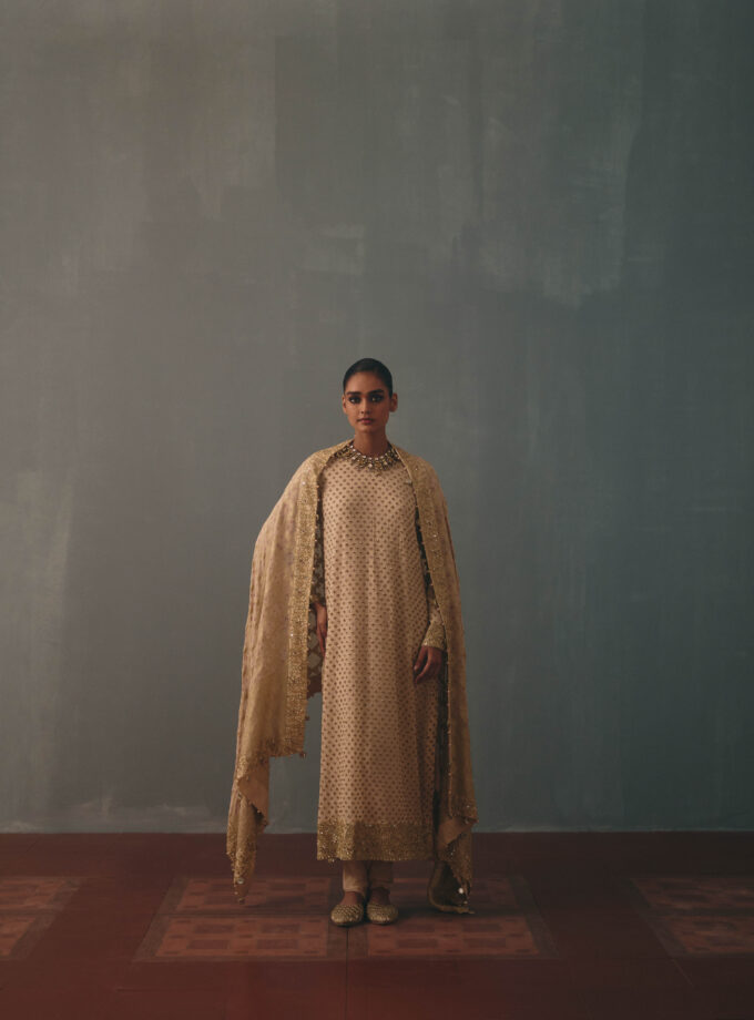 Coconut hand embroidered star kurta set